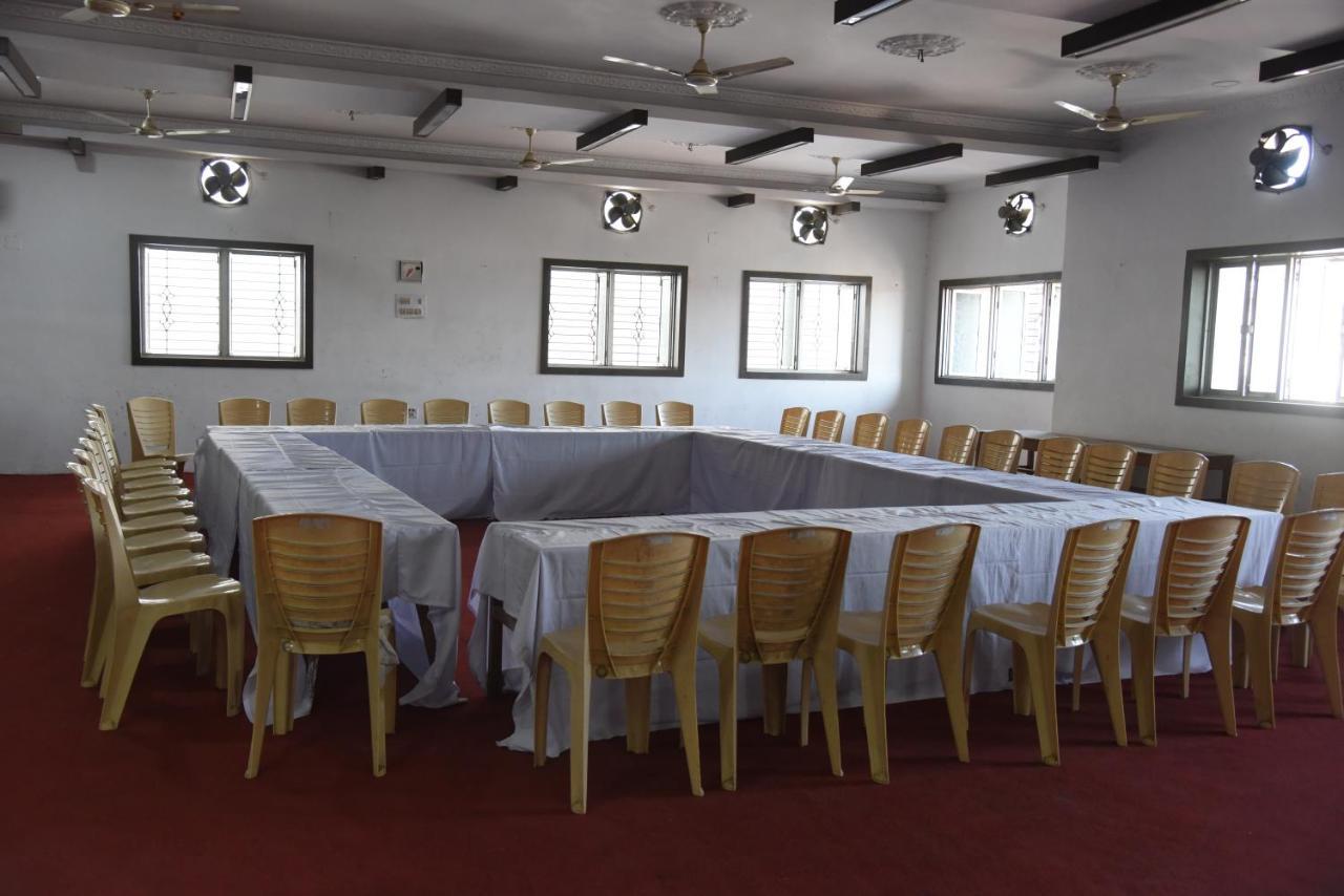 Natraj Hotel Darbhanga Екстер'єр фото